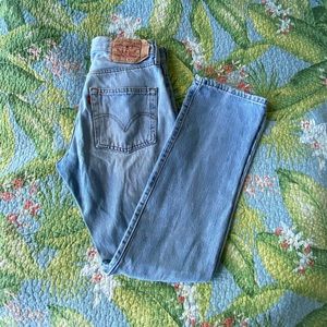 Levi 501 light wash jeans